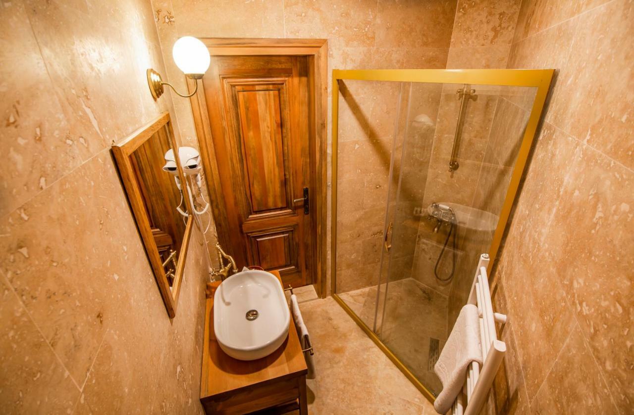 Ikarus Cappadocia Hotel อุตชิซาร์ ภายนอก รูปภาพ